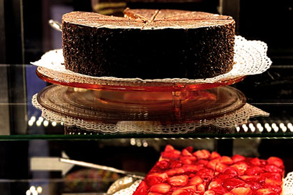 Obst- und Schokotorte